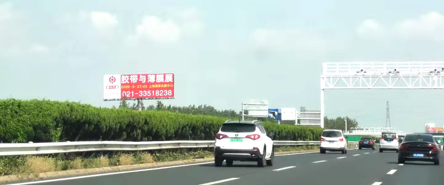 艳妇臀荡乳欲伦交换H漫