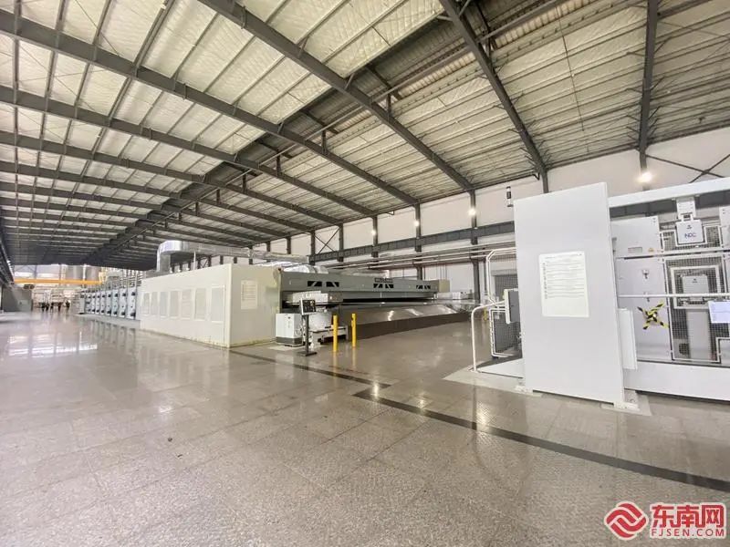 艳妇臀荡乳欲伦交换H漫