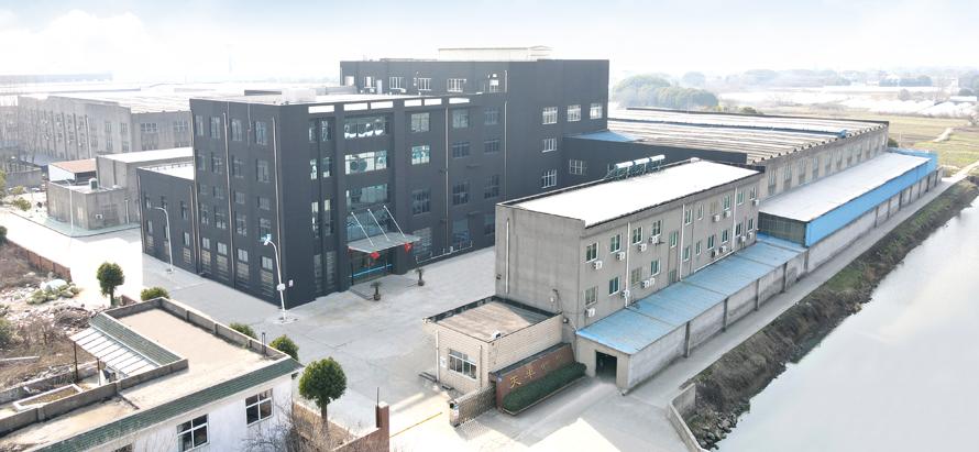 艳妇臀荡乳欲伦交换H漫