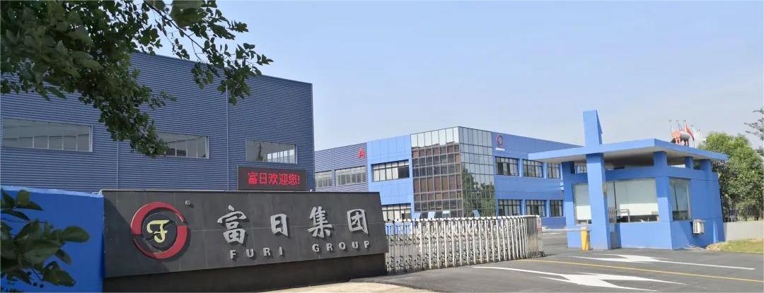 艳妇臀荡乳欲伦交换H漫