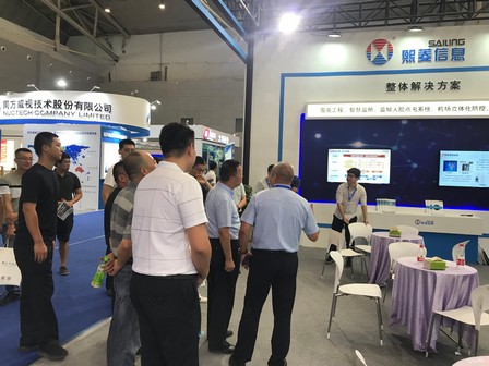 艳妇臀荡乳欲伦交换H漫