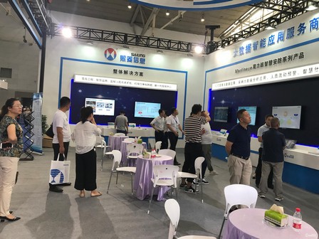 艳妇臀荡乳欲伦交换H漫