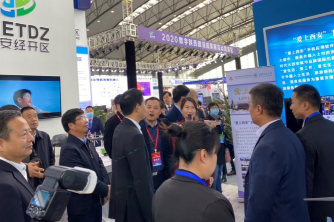 艳妇臀荡乳欲伦交换H漫