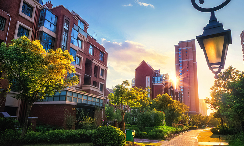 艳妇臀荡乳欲伦交换H漫