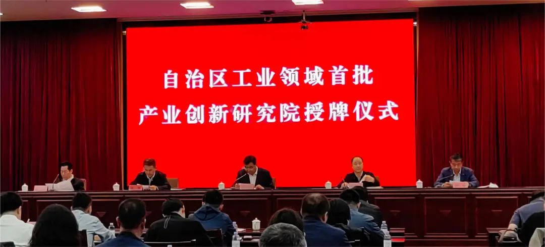 艳妇臀荡乳欲伦交换H漫