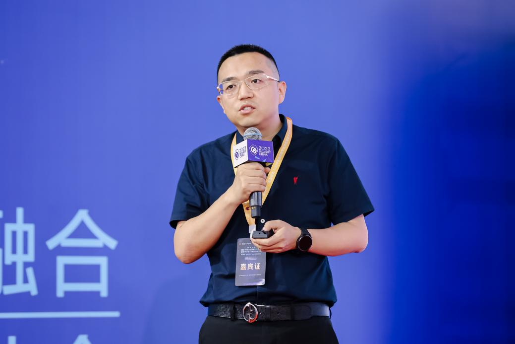 艳妇臀荡乳欲伦交换H漫