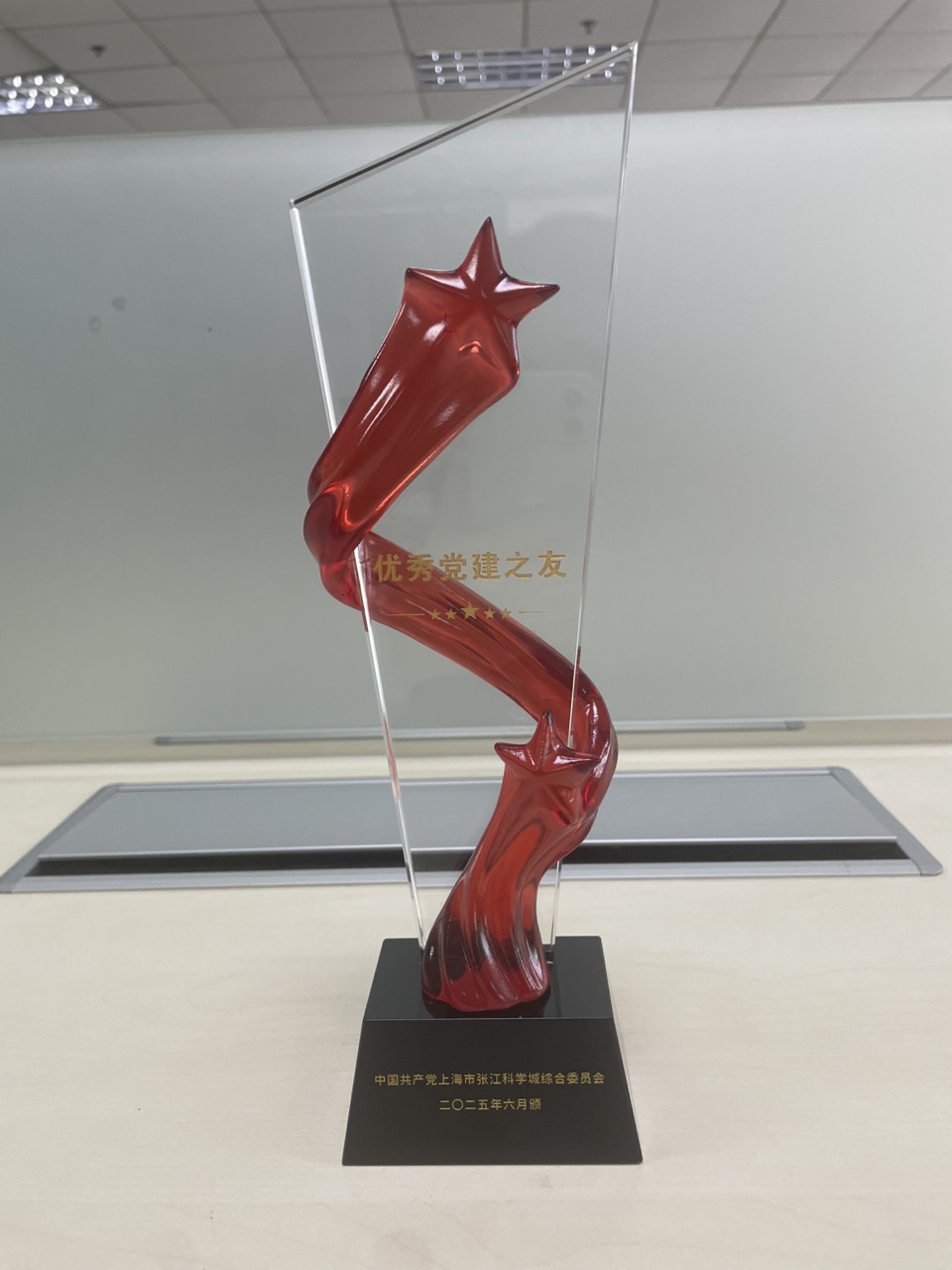 艳妇臀荡乳欲伦交换H漫